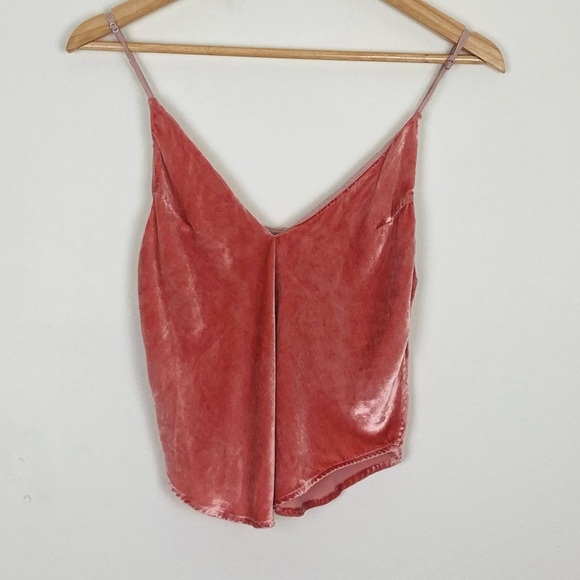 Fleur du Mal Tops - Fleur du mal pink silk blend v-neck camisole with silk lining. Size small.